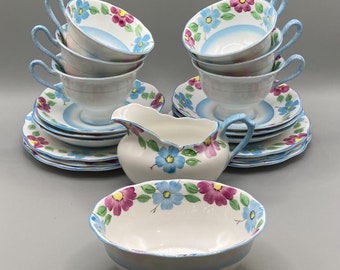 English 1960s Royal Albert Tea Set for Six / Vintage Floral Bone China