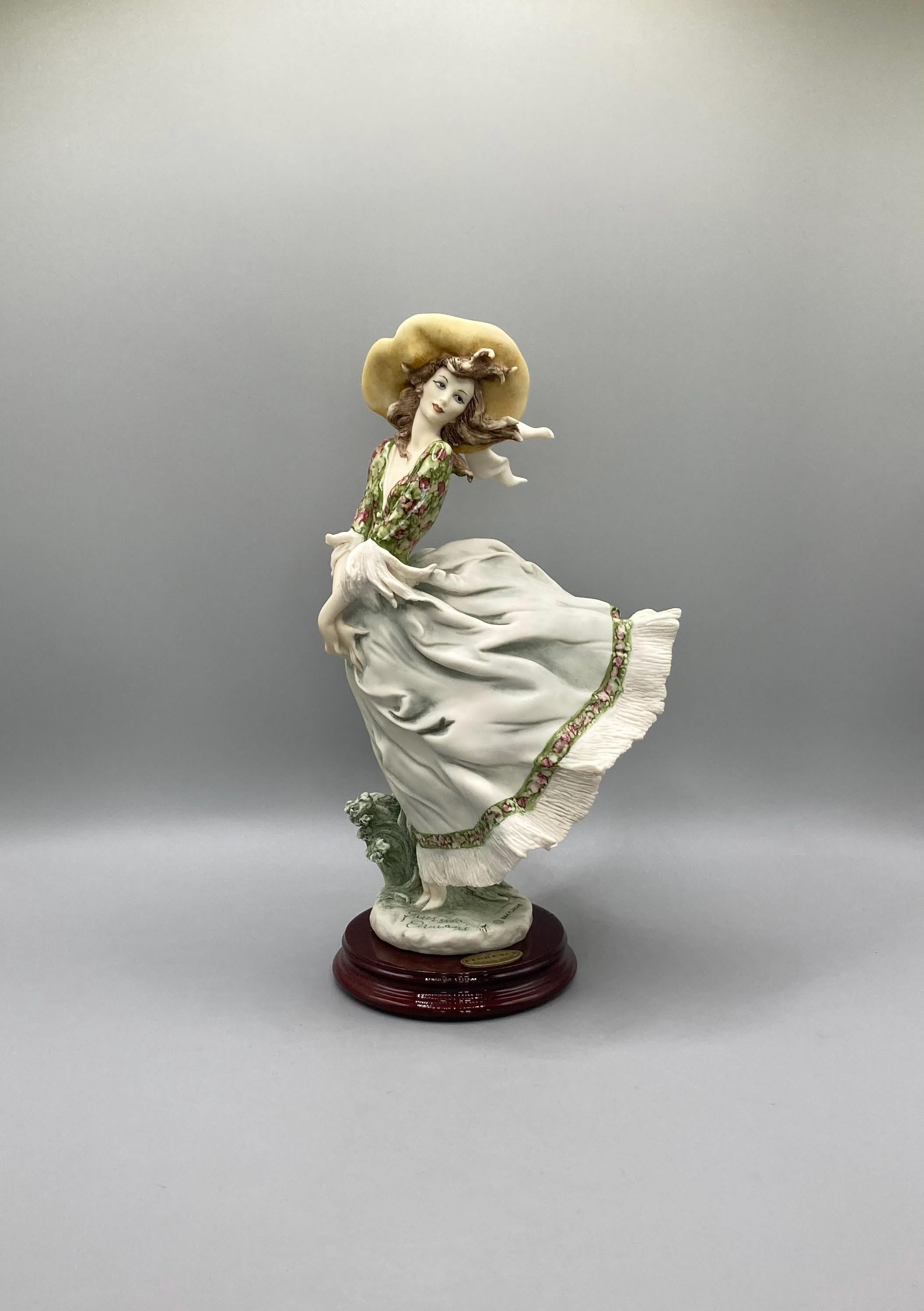 Vintage Giuseppe Armani Figurine 