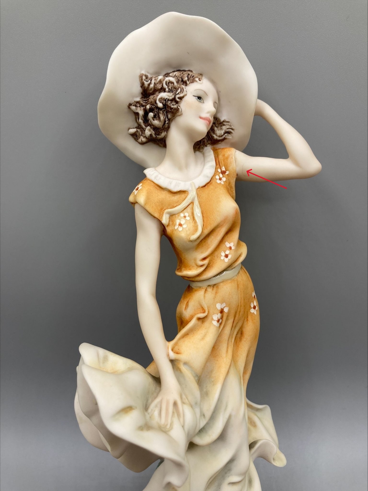 GIUSEPPE ARMANI FIGURINE OF THE YEAR 1997 