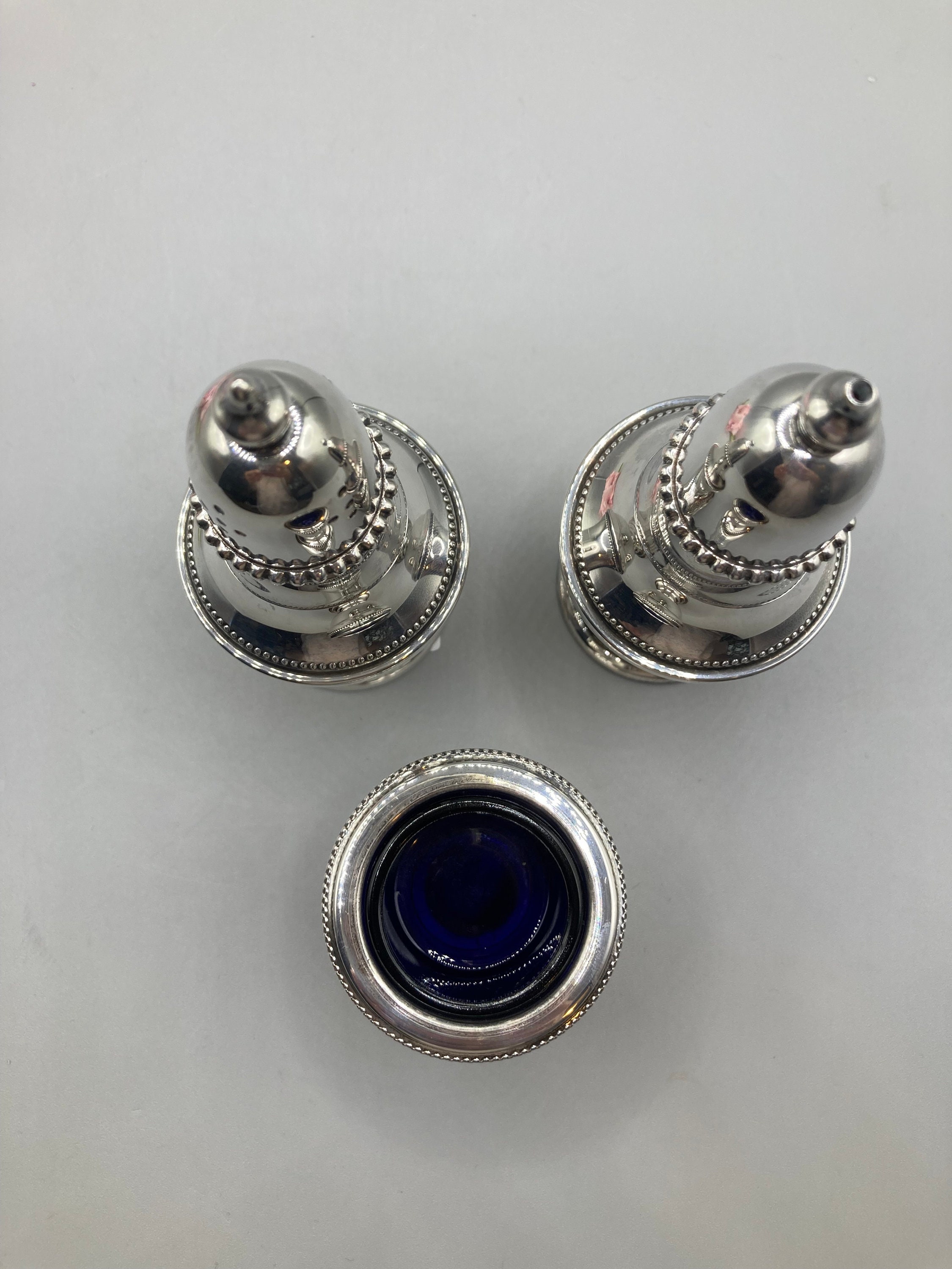 Salière Et Poivrière Vintage – Métal Argenté – Fabriqué En France – Lot De 2