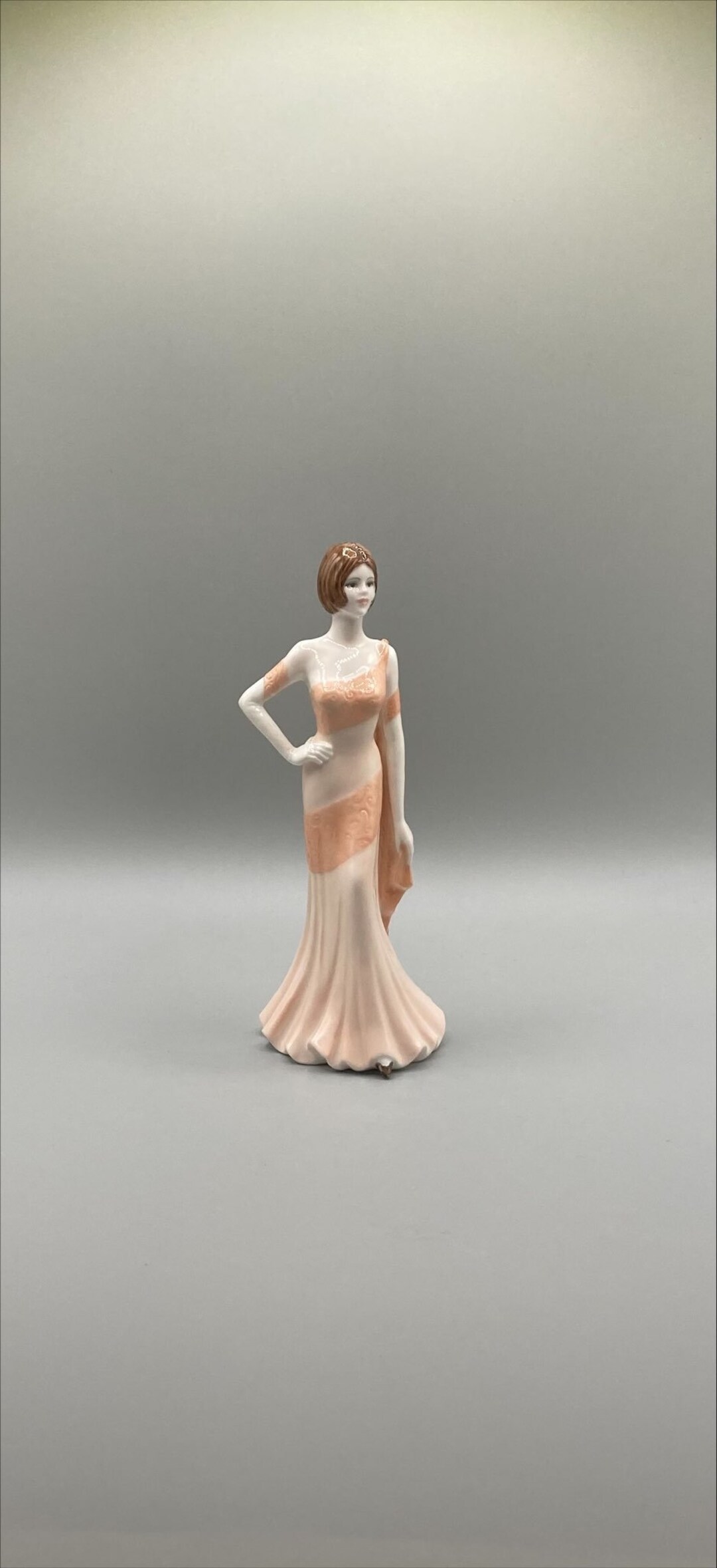 coalport-ladies-of-fashion-selina-figurine-hand-decorated-coalport