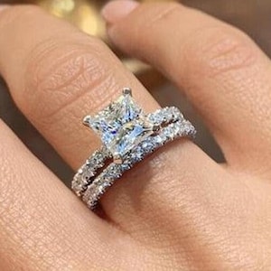 Princess Cut Moissanite Solitaire z pierścionkiem akcentowym, 18-karatowa biała obrączka z pełnego złota, pasująca obrączka, zestaw obrączek ślubnych, zestaw obrączek ślubnych