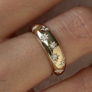 Anillo de moissanita con cúpula y grabado de estrella, banda celestial de oro de 18 quilates