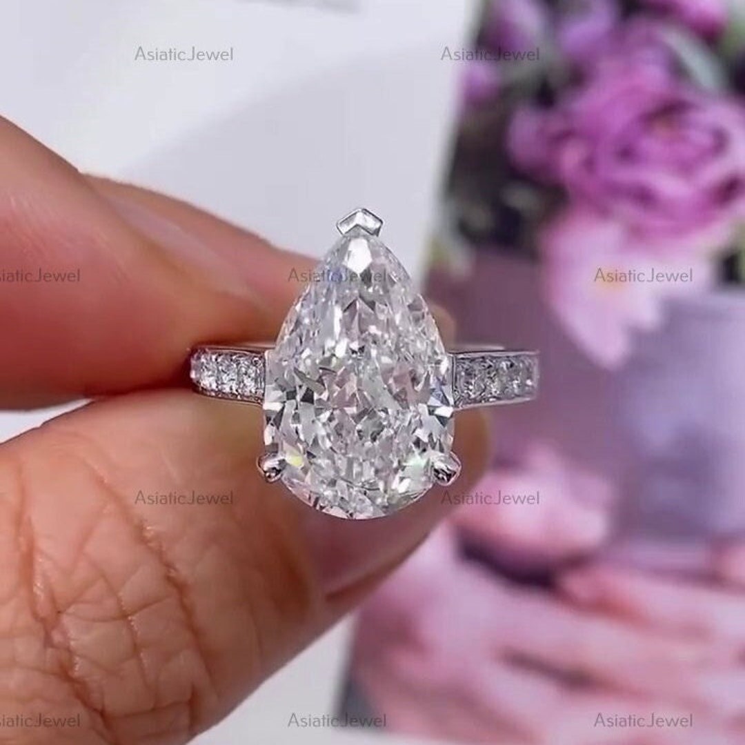 Pear Cut Lab Grown Diamond Engagement Ring, 18K White Gold Solitaire - Etsy