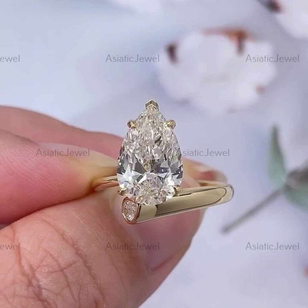 Pear Cut Lab Grown Diamond Ring, 18K Yellow Gold Toi Et Moi Ring - Etsy