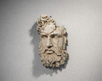 Poseidon Statue - Zur Wandmontage - Griechischer Gott des Meeres und der Pferde, handgefertigte mythologische Wohnkultur.