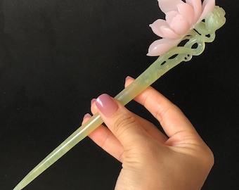 証明書付き天然秀翡翠サーペンタイン手彫り椿花ヘアピン（ぶら下がり