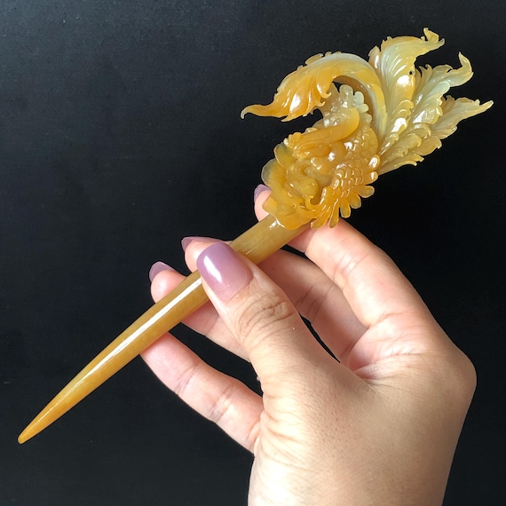 秀翡翠の蛇紋石手彫り金鳳凰牡丹簪 | 黄橙赤翡翠の簪 | アジアン
