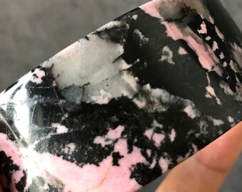 52.6 mm 高品質天然ロードナイト バングル ブレスレット | ピンクの