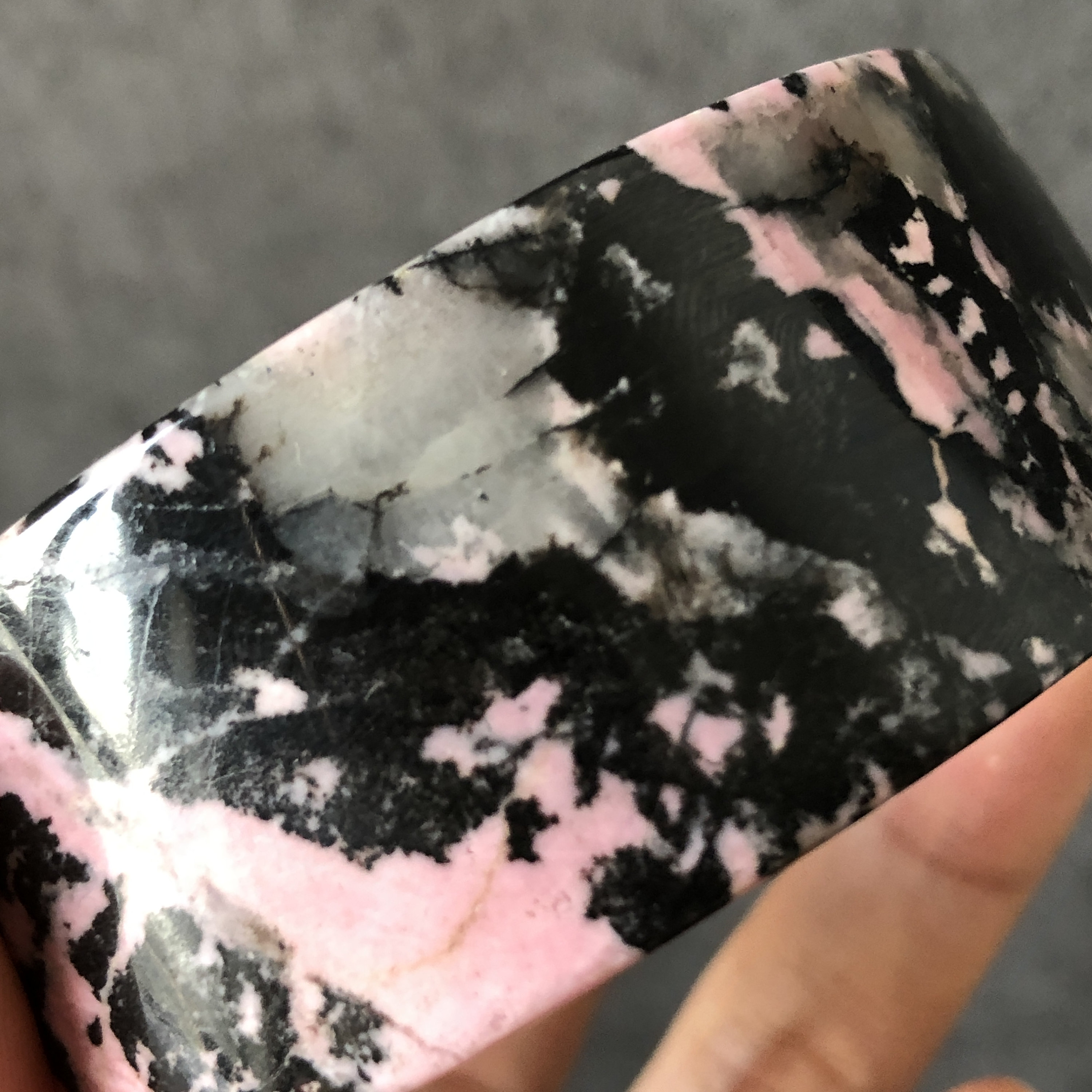 52.6 mm 高品質天然ロードナイト バングル ブレスレット | ピンクの