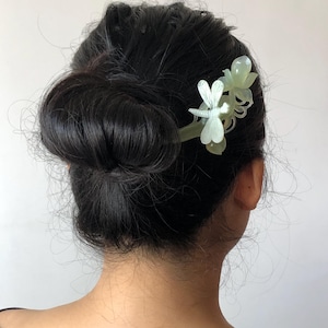 Certified Natural Xiu Jade Serpentine Hand Carved Hair Pin | Dragonfly on Flower | Green & White Jade Hair Stick comb | Asian Vintage Style