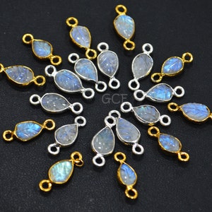 Puede incluir: Una colección de 18 conectores de piedras preciosas en tono plateado y dorado con forma de lágrima. Cada conector tiene dos bucles para sujetar a las joyas.
