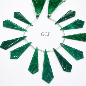 11 Pieces In A Strand Green Onyx Tie Shape Beads , Green Onyx Tie Shape Carved Briolettes , Sold By Strand , 14x43 - 17x62 mm , 31195