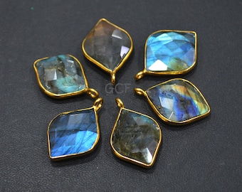 Flashy Labradorite Faceted Dew Drops Shape Connector  , Labradorite Single Bail Bezel Connector , Sold By Piece , 17 mm , RB-6647