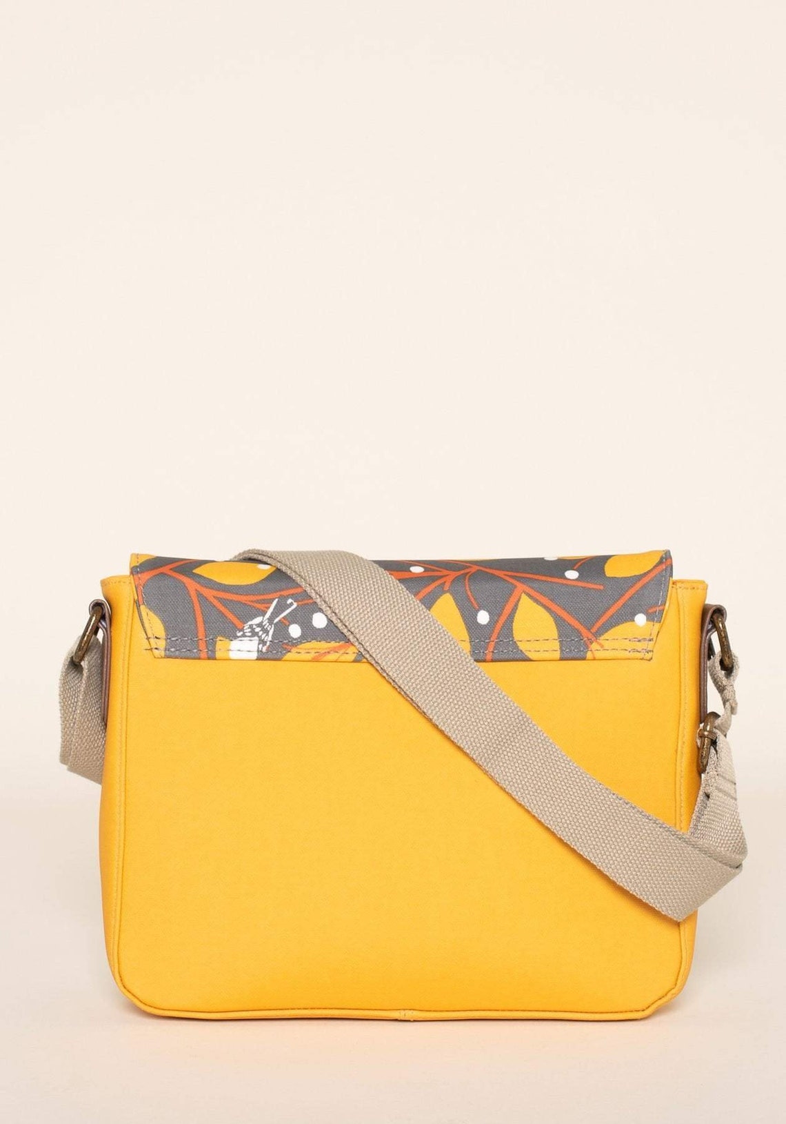 iphone 14 pro pouches