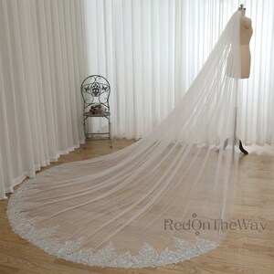 Glitter Single Layer Veil,Cathedral length Bridal Veil,Long Sequins Veil,Wedding Veil,Ivory Bridal Veil,Lace Appliques Veil,118'' Veil White
