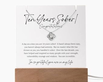 Colar de 10 anos de sobriedade, placa de acrílico para exibição, dez anos de sobriedade, 10 anos de Alcoólicos Anônimos, presente de 10 anos do AA, presente de 10 anos de recuperação