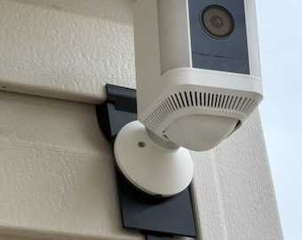Vinyl Siding Mount for Ring Spotlight Cam - Secure Fitting - No screws in Vinyl - Any Vinyl - Dutchlap 3-5in