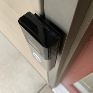 Ring Batterijdeurbel Smalle vaste montagebeugel - ongelijke rand - past op krappe plaatsen - wigvervanging - vinyl, stormdeur, aluminium, ceder