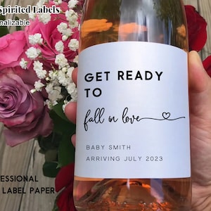 Baby Announcement Wine Labels/Pregnancy Announcement Gift/Baby Arriving Gift/New Aunt Gift/Gift for Uncle/Gift for Her/Gift for Grandparents