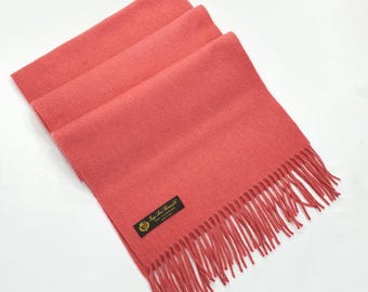 Loro Piana cashmere scarf in a very good condition Made in italy