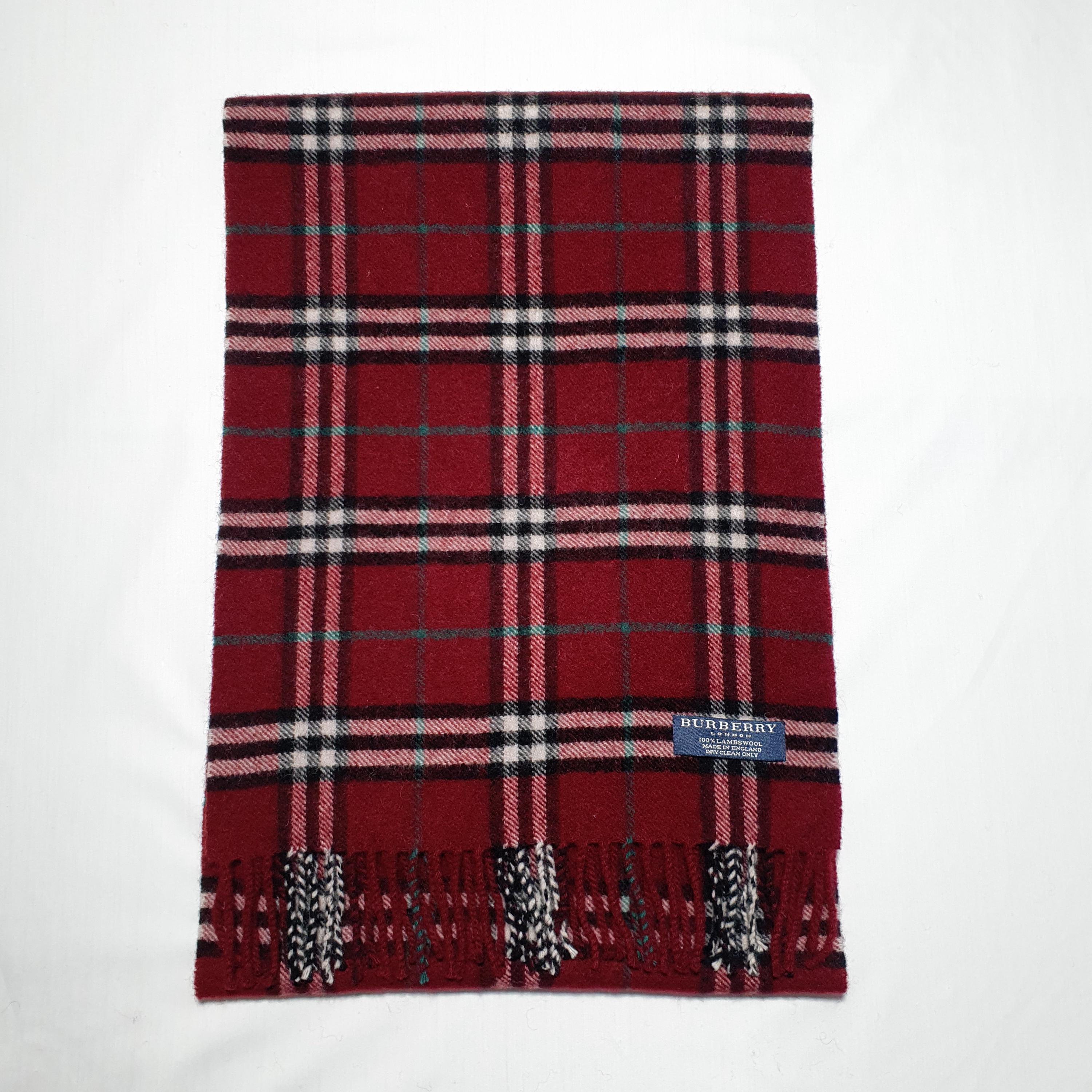 Burberry Made in England - Etsy - Page 3