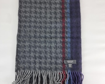 Nordstrom cashmere scarf in good used condition