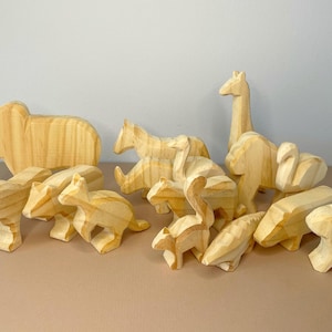 Set of 15 Handmade Wooden Animal Toys for Kids, paintable DIY craft animals, includes animals from around the world, art & educational play