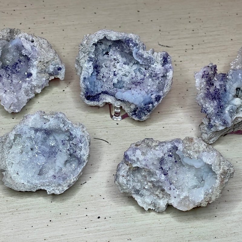 Chalcedony Geode - Etsy