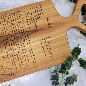 à découper personnalisée pour recette manuscrite | Cadeau de recette de famille gravé personnalisé | Cadeau parfait pour un mariage, un anniversaire ou une pendaison de crémaillère