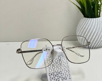 Glasses holder with arabic pattern eyeglasses stand Glassy eyewear display Unique reading glasses organizer Gift for mum and dad