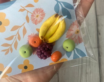 Miniature mixed fruit pack