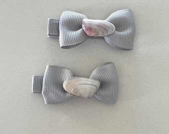 Gray set Baby clips w/shells