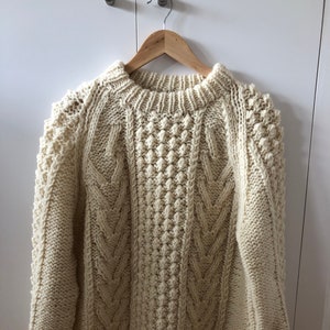 Pull vtg blanc cassé crémeux en laine de pêcheur fait main s-xl, pull unisexe chaud surdimensionné, tricot torsadé, tricot géométrique, chaud et douillet