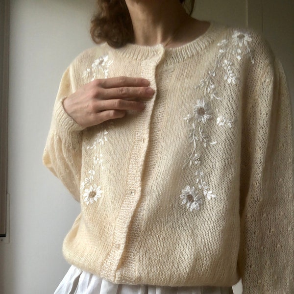 New Hand knitted vintage beige cream embroidered cardigan, made in Spain, Parisian style, wool, aran sweater, cardigan.