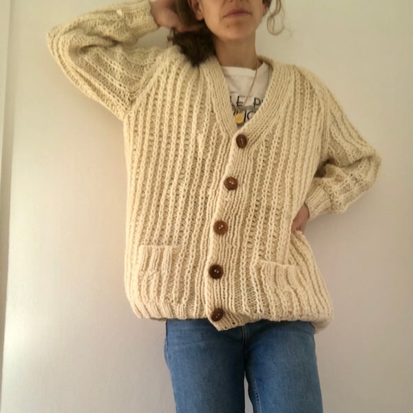 New Hand knitted vintage off-white creamy chunky fisherman cardigan, made in Spain, 100% wool, aran sweater, cardigan.