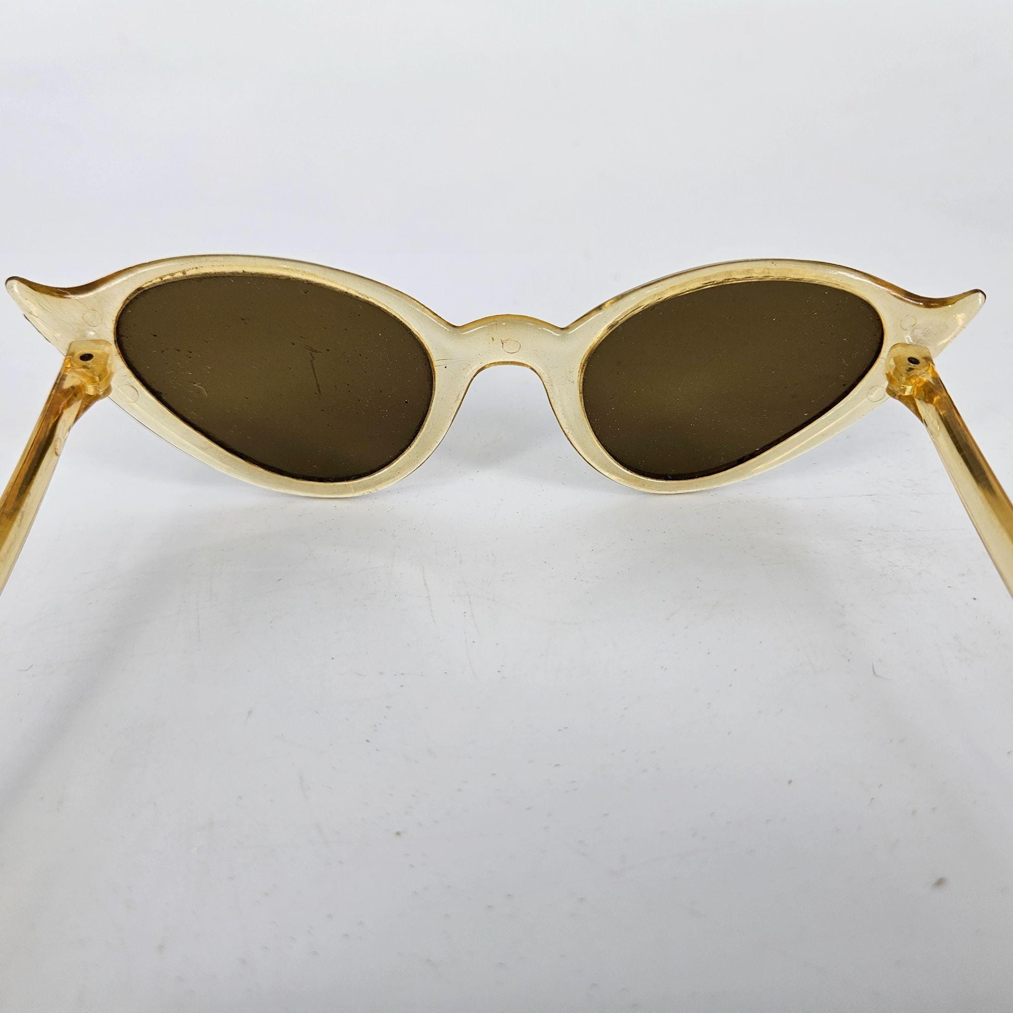 Vint 1950s Style Sun Glass Cat Eye Wear Gold Clear Straight Temple Arm Plastic Vint 1950s Style Sun Glass Cat Eye Wear Gold Clear Straight  main image 3