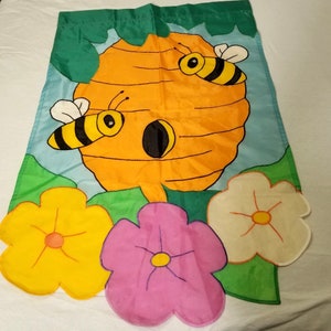 Flag Nylon Bee Hive Flower Spring Summer 43 x 28 Double Side Yard Garden Outdoor