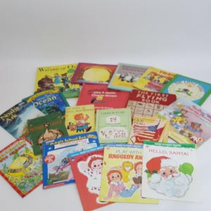 Lote de 18 livros infantis antigos para coleção de leitura, com histórias educativas para biblioteca.