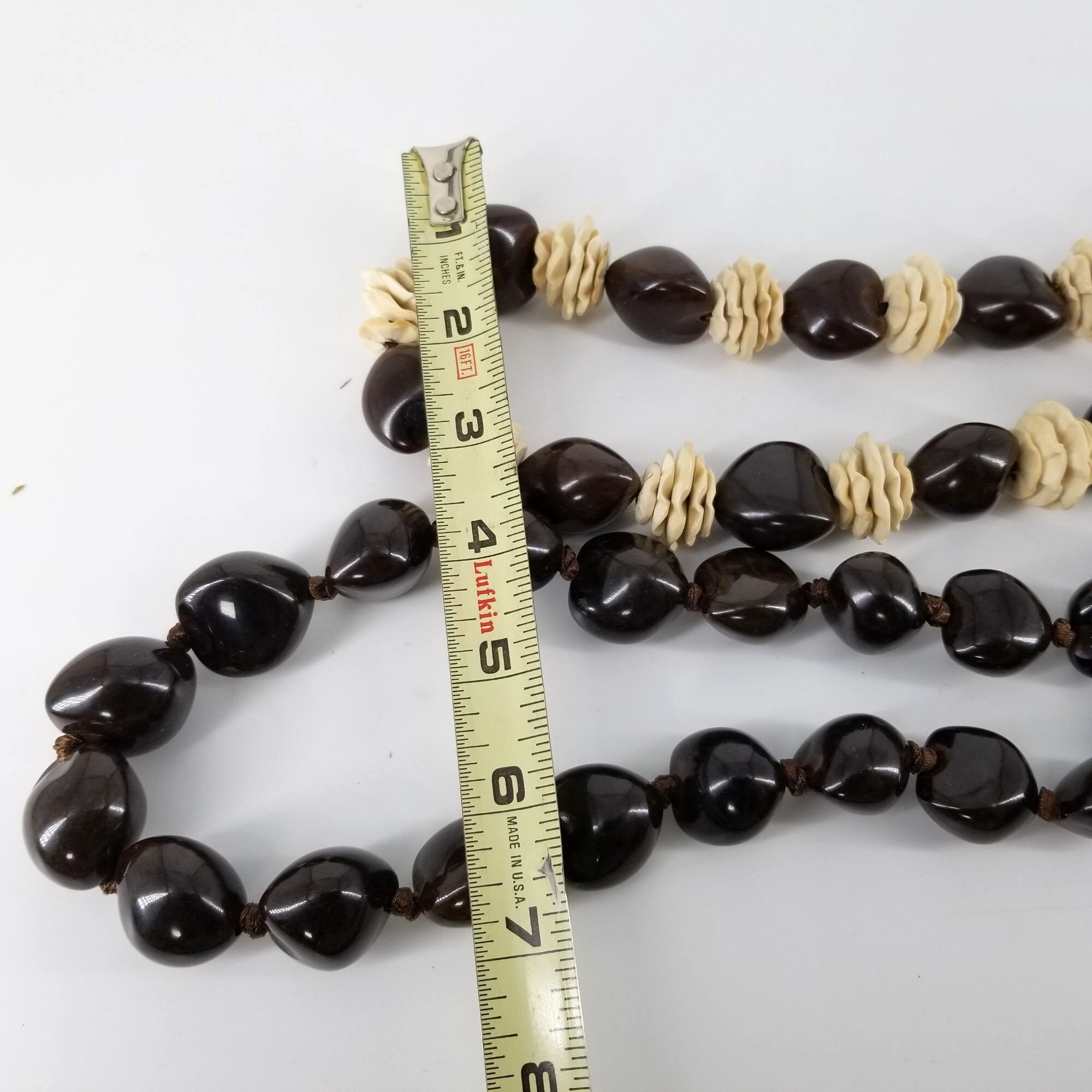 Collana polinesiana con fiocco in noce di Kukui autentica da 30 pollici