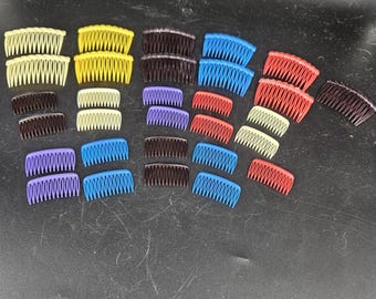 Vintage Plastic Side Hair Combs Barrettes Clips Assorted Hair Accessories Lot 24