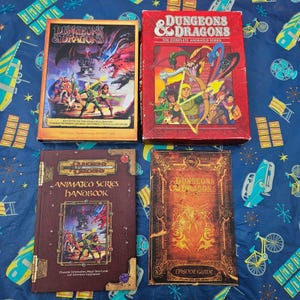 Dungeons and Dragons Complete Animated Series 5 DVD Set Handbook Guide Box 2006