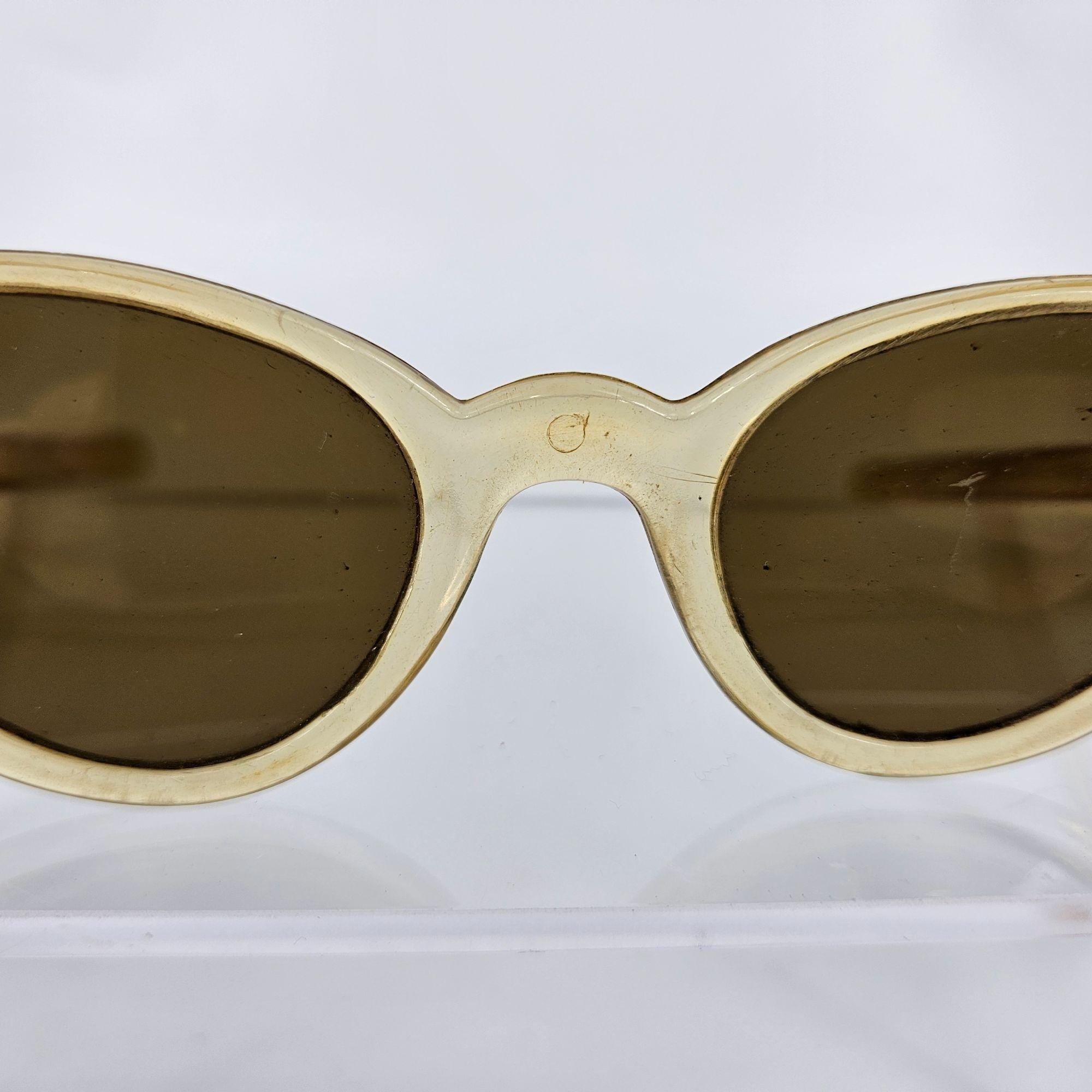 Vint 1950s Style Sun Glass Cat Eye Wear Gold Clear Straight Vint 1950s Style Sun Glass Cat Eye Wear Gold Clear Straight
