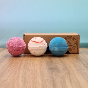 Handmade Bath Bomb Gift Set: Vegan Essential Oils, Shea Butter (3x180g)