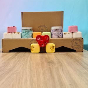 Aromatherapy Shower Steamer & Bath Bomb Gift Set: Handmade Vegan Spa