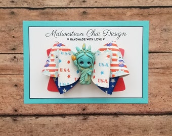 Statue of Liberty Hair Bow, USA Hair Bow, Patriotic Hair Bow, 4th of July Hair Bow, Independence Day Hair Bow, Hair Bow with Clay Center