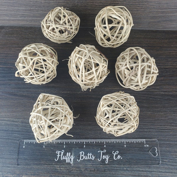 2" Natural Willow Balls - Safe chews for guinea pigs, bunny rabbits, chinchillas, rats and other small animals