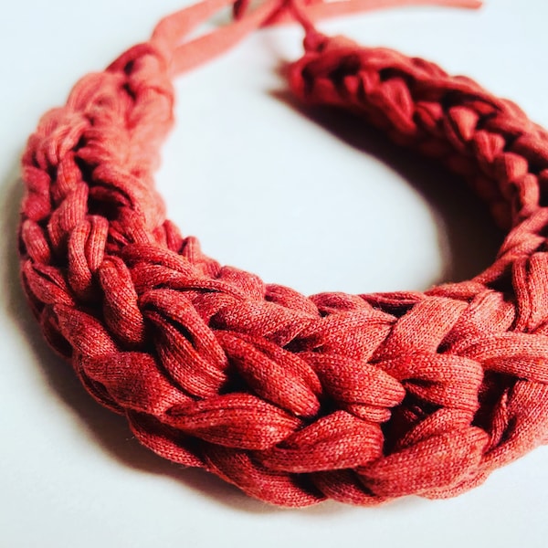 Red Necklace, Chunky Yarn Necklace, Knitwear, Colorful Necklace, Statement Necklace, Eco Friendly Jewelry, Sustainable Cotton Necklace