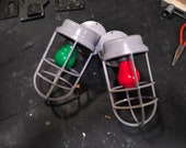 Ecto Containment Unit ghostbusters lamp red green
