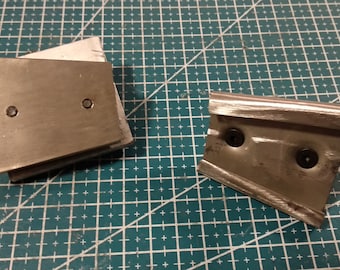 Ghostbusters Proton Pack v-hook evil/famale